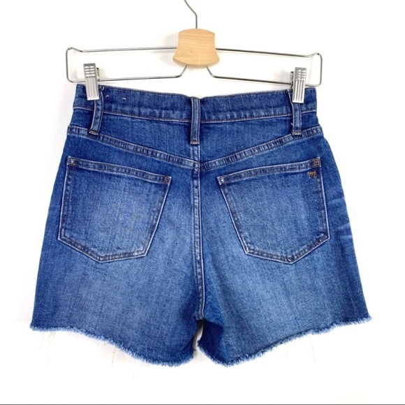 Madewell High Rise Raw Hem Denim Shorts in Medium Washed - Picture 4 of 8